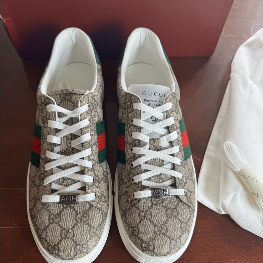 Men's Gucci Ace Sneaker, Brand New in Box | Beige & Ebony GG Supreme Size 11 - Picture 2 of 8